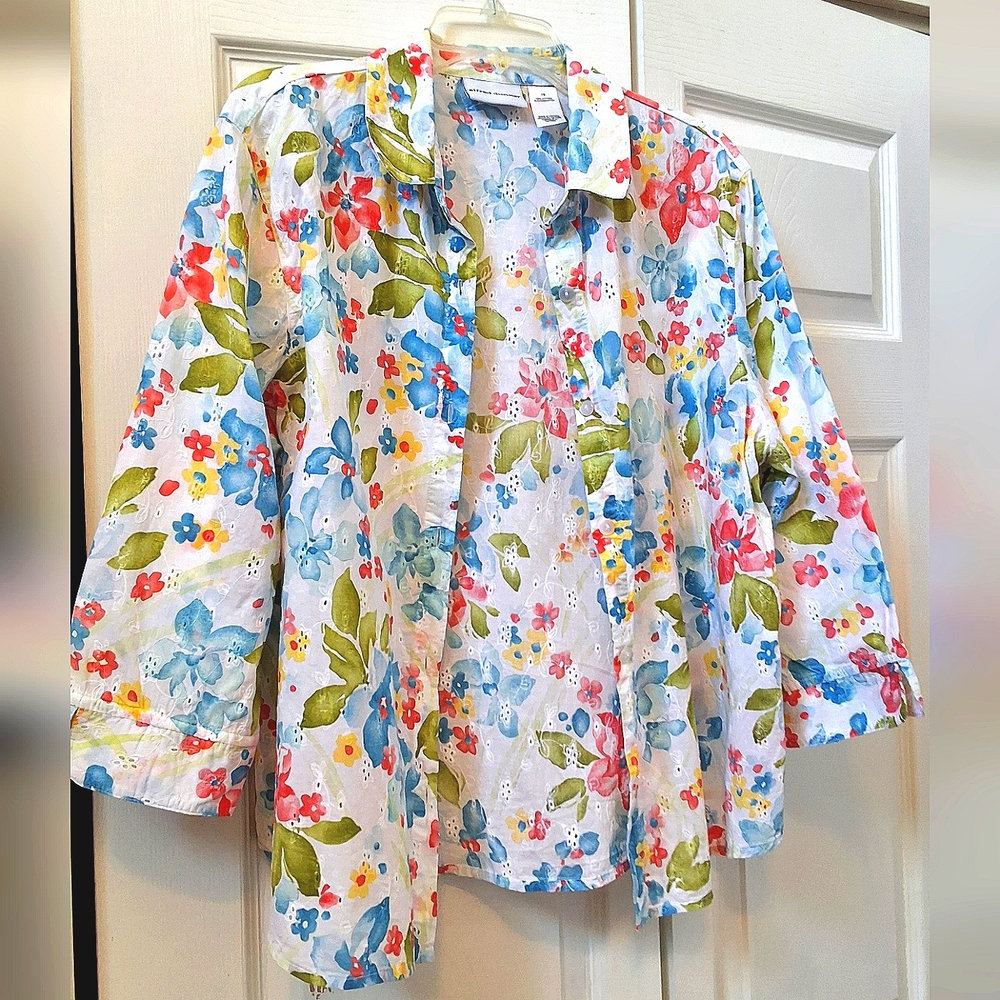 Alfred Dunner, 16, Woman's Flower Embroided Eyelet Blouse